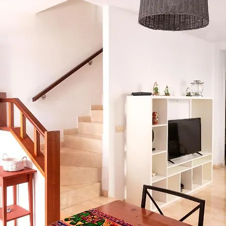 Casa de Férias Casa Paca - Your Private Oasis In Lanzarote - Paradise By The Sea *