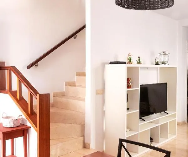 Dom wakacyjny Casa Paca - Your Private Oasis In Lanzarote - Paradise By The Sea *