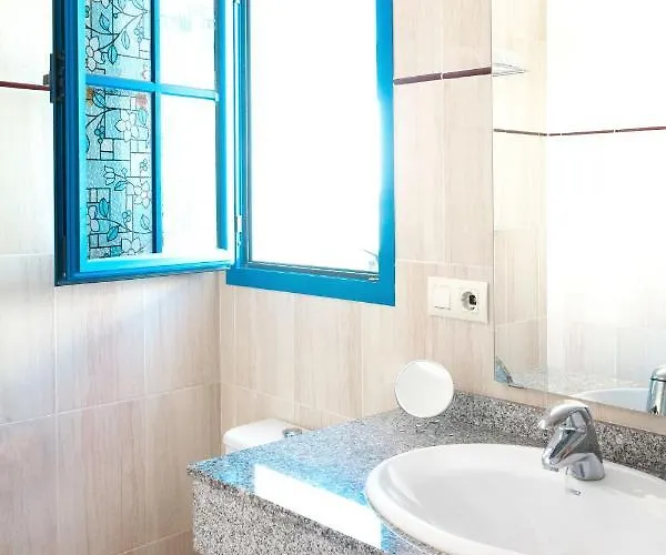 Dom wakacyjny Casa Paca - Your Private Oasis In Lanzarote - Paradise By The Sea *